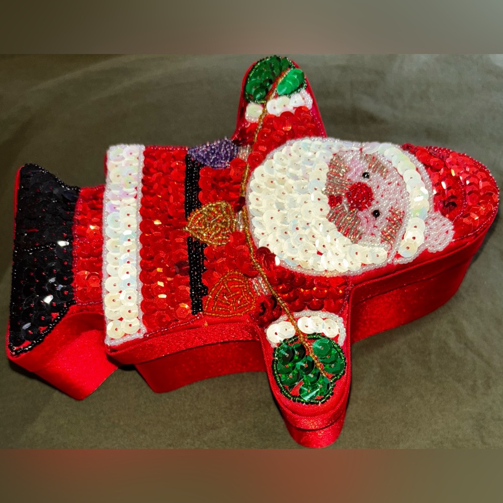 Beautiful Sequin/Beaded Santa Box - Picture 4 of 5